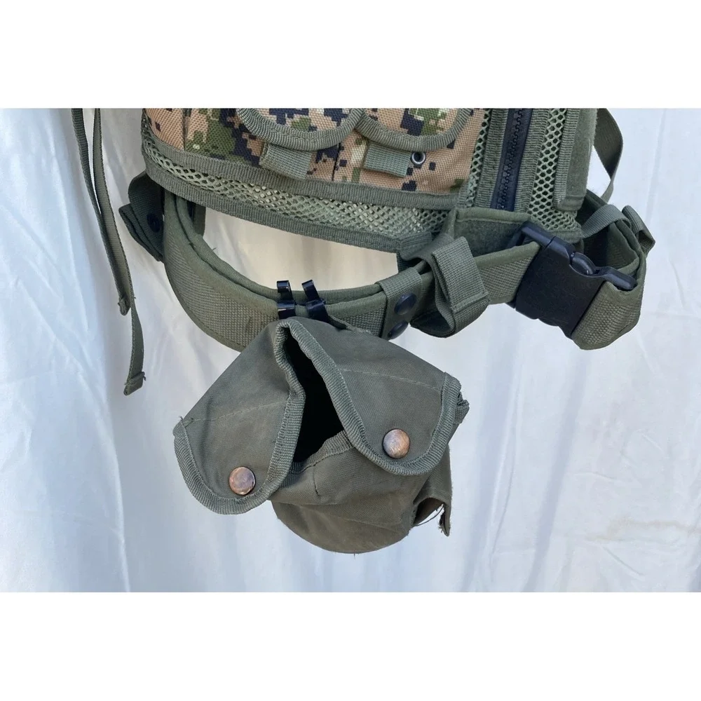 Military Combat Vest Digital Pattern‎ Multipule Pockets Gun Holster Clip Pockets